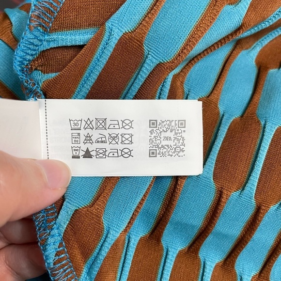 🐈NWT Zara Asymmetrical Jacquard One Should Crop Top S - Picture 7 of 8